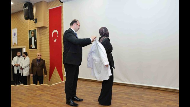 Geleceğin diş hekimleri mesleğe ilk adımlarını attı