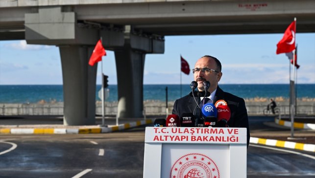 Bakan Uraloğlu, "Van Çevre Yolu Birinci ve Üçüncü Kesimleri Açılış Töreni"nde konuştu: