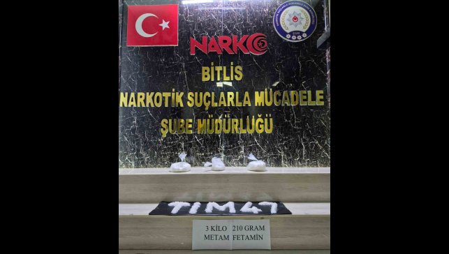 Bitlis'te 3 kilo 210 gram metamfetamin ele geçirildi