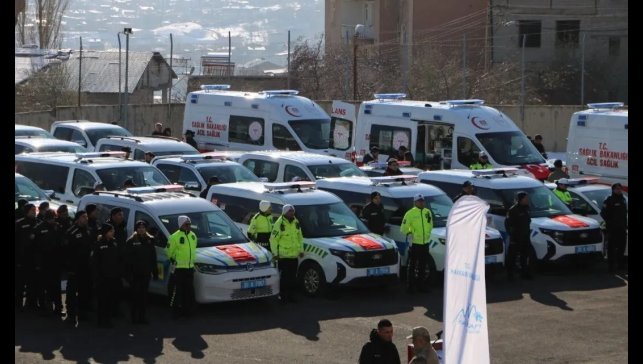 İçişleri Bakanlığı'ndan Hakkari'ye 45 yeni hizmet aracı