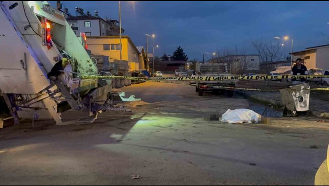 Elazığ'da çöp kamyonunun altında kalan işçi hayatını kaybetti