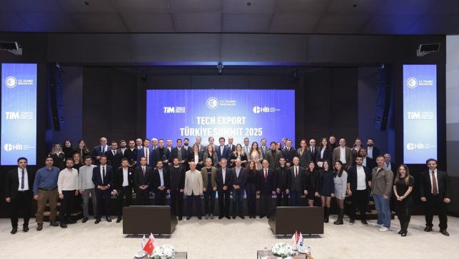 Biruni Teknopark Tech Export Türkiye Summit 2025'te ödül aldı