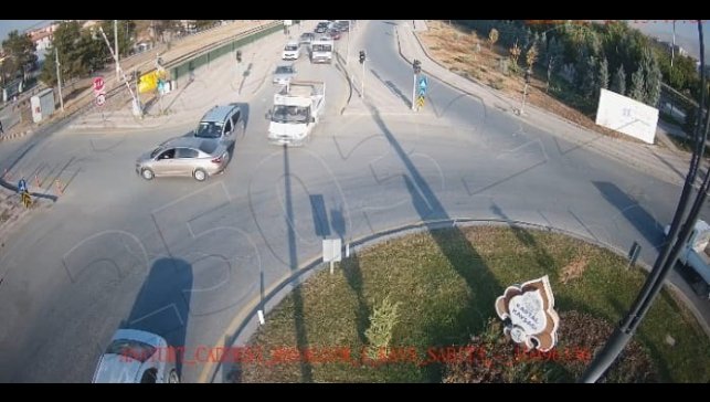 Malatya'da kazalar KGYS kameralarına yansıdı