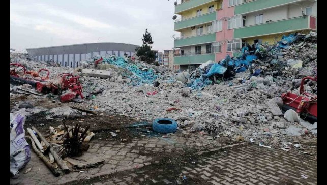 Ermeç Apartmanı davası ertelendi