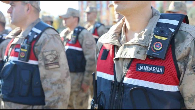 Jandarma ekiplerine yeni nesil yaka kameraları teslim edildi