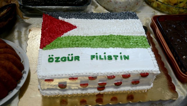 Kars'ta öğrenci anneleri Filistin'e destek kermesi düzenlendi