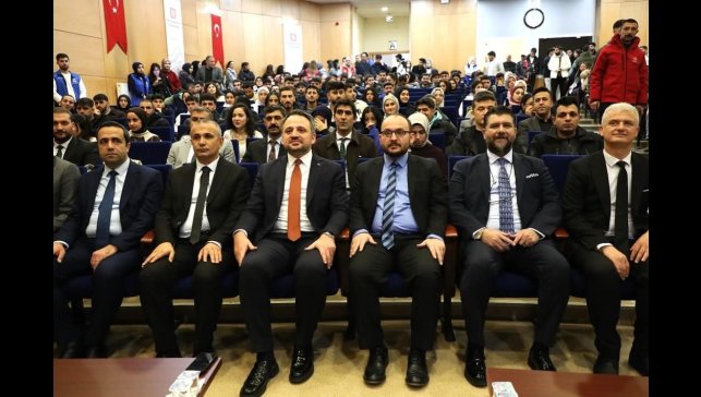 Bakan Yardımcısı Eminoğlu: "81 ilin tamamında gençlik ve spor tesislerimiz var"