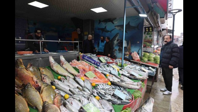 Havaların soğumasıyla birlikte vatandaşların balığa olan rağbeti arttı