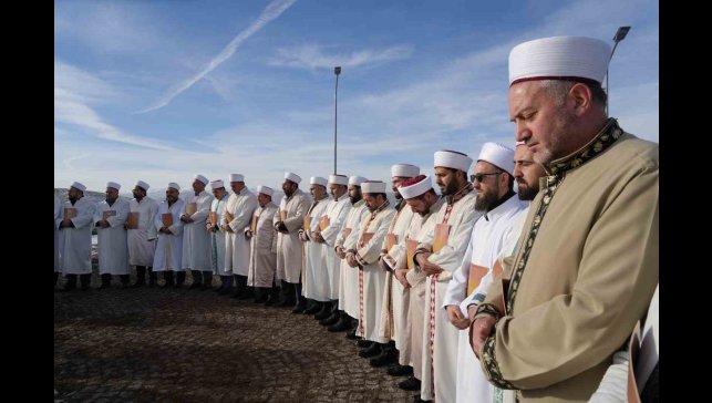Erzurum'da 500 yıllık kadim bir gelenek: 1001 Hatim başladı