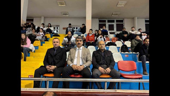 Aşkale voleybolda il ikincisi oldu
