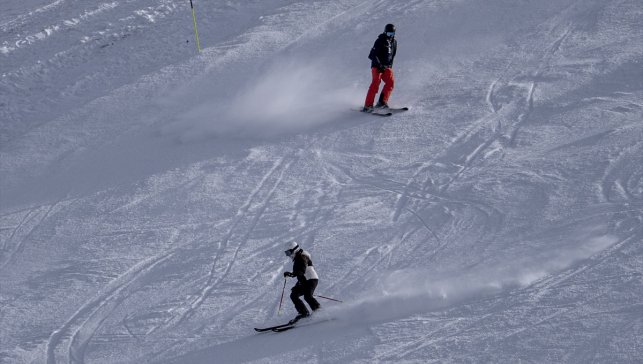 Palandöken, Türkiye'nin her tarafından kayakseverleri ağırlıyor
