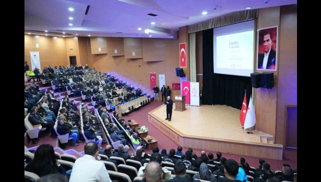 Bingöl'de gençlere ve ailelere yönelik farkındalık konferansları düzenlendi