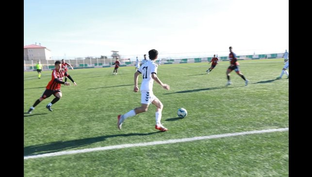 Van 1. Amatör Ligi B Grubu: Erciş Örenespor: 2 - İpekyolu Belediyesi Gençlikspor: 3