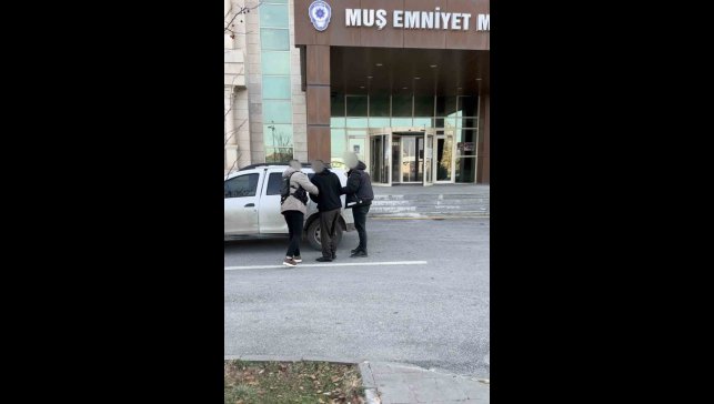 Otobüste uyuşturucu sevkiyatına Muş polisi engel oldu: 2 tutuklama