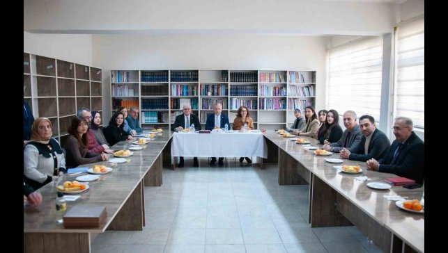 EBYÜ'de sağlık birimlerinin memnuniyet anketleri değerlendirildi