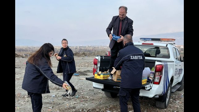 Tarihi geçmiş ürün satan marketlere zabıta müdahalesi