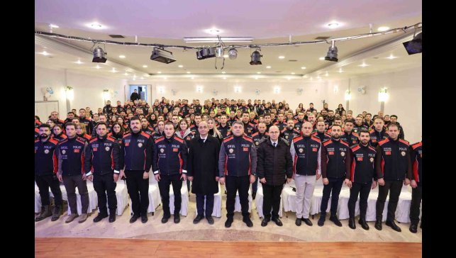 Karaburun'dan "Okul Polisi" zirvesi