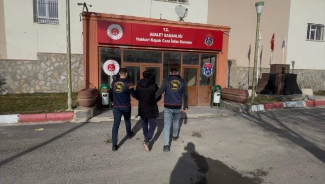 Hakkari'de 6 yıl 7 ay kesinleşmiş hapis cezası bulunan hükümlü yakalandı