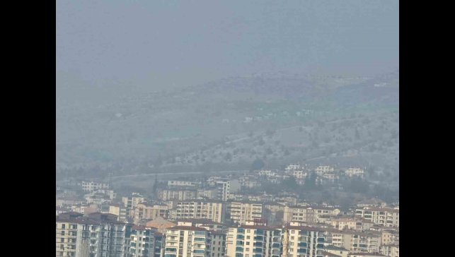 Elazığ'ın yüksek kesimlerinde sis etkili oluyor