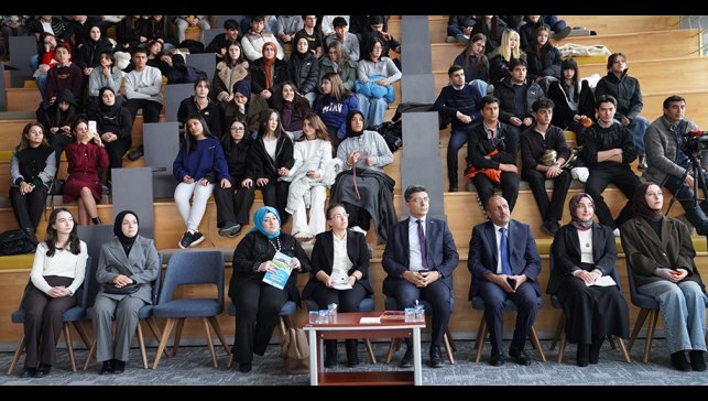 ETÜ'de "Erzurum'daki kütüphaneleri tanımak ve tanıtmak" söyleşisi düzenlendi