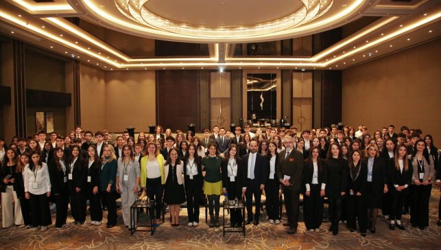 Doğa Koleji t-MBA Liderlik Akademisi öğrencileri kampta buluştu