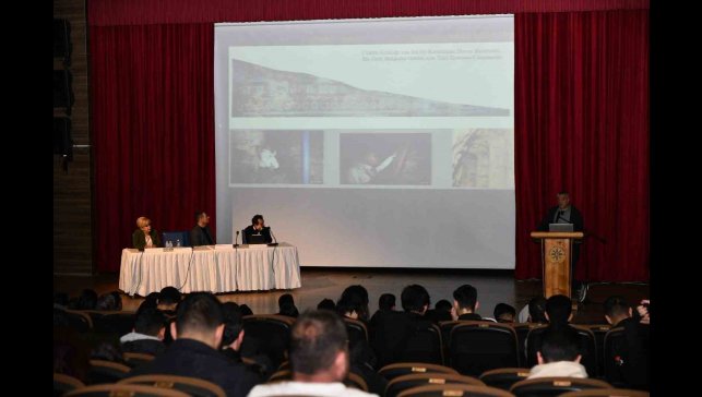 Ardahan'da, 'Doğu Anadolu'da arkeolojik kazılar, kronolojik süreçler ve kültür politikaları' paneli