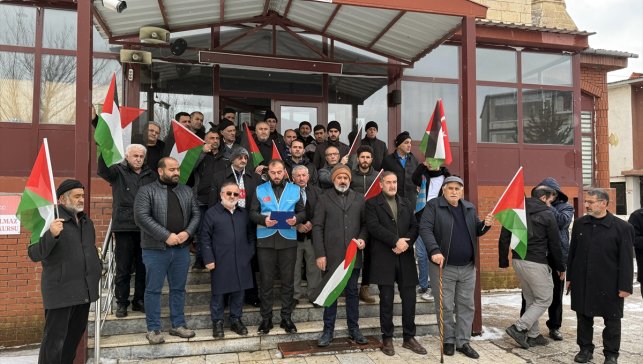 Ardahan'da İsrail'in Gazze'deki katliamları protesto edildi