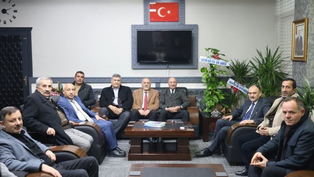 MHP Van il teşkilatından İl Milli Eğitim Müdürü Çandıroğlu'na ziyaret