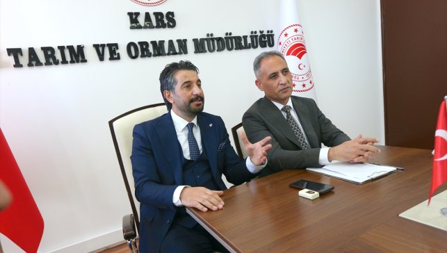Kars Damızlık Sığır Yetiştiricileri Birliği'ne birinci derece tarımsal örgüt belgesi verildi 