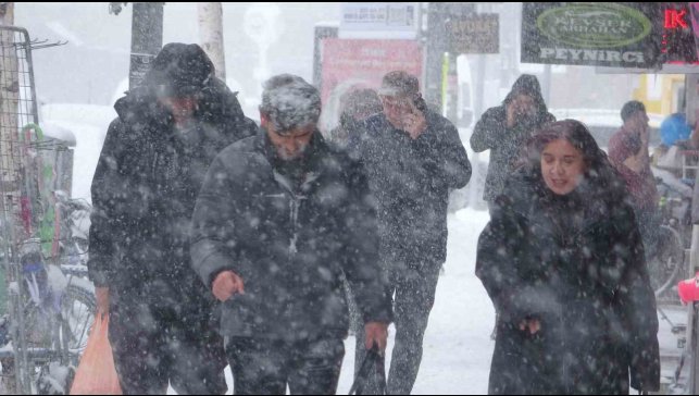 Ardahan beyaza büründü