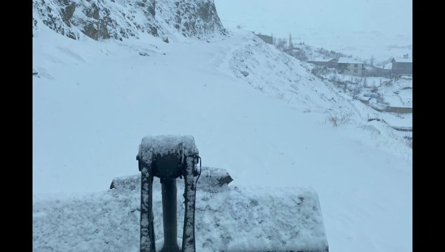 Hakkari'de 96 köy ve 205 mezra yolu ulaşıma kapandı