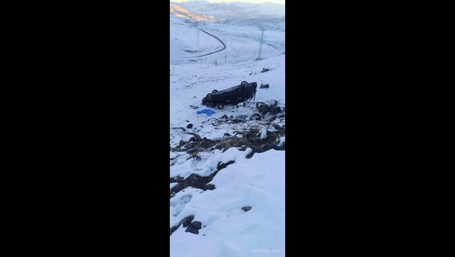 Bingöl'de otomobil şarampole yuvarlandı: 4 yaralı