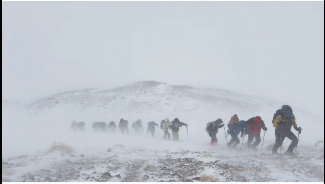 Artos Dağı'nda tipi ve fırtına: Dağcılar geri dönmek zorunda kaldı