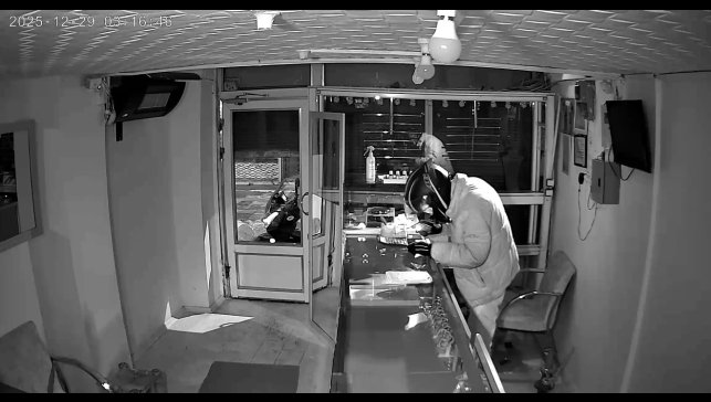 Iğdır'da kuyumcu soygunu: 5-6 kilo altın çalındı