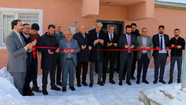 Diyadin’de Murat Camii Kur’an Kursu hizmete açıldı: Yenilenen yapısıyla dikkat çekti