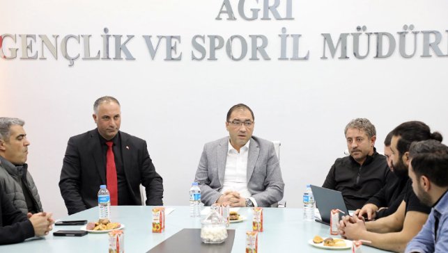 14 ilden sporcular Ağrı’da buluşuyor: Muaythai Bölge Şampiyonası öncesi teknik toplantı yapıldı