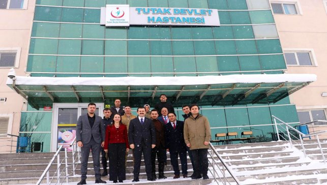 Tutak’ta sağlık hizmetleri masaya yatırıldı: İlçe protokolü hastanede buluştu