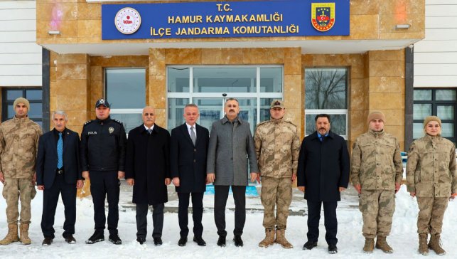 Ağrı Valisi Bozkurt Hamur’da, Yeni Hükümet Konağı ve projeler masada