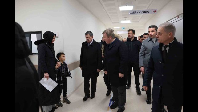 Vali Aydoğdu yeni yıla hastanede girdi