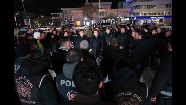 Vali Aydoğdu'dan yılbaşı gecesi emniyet güçlerine moral ziyareti