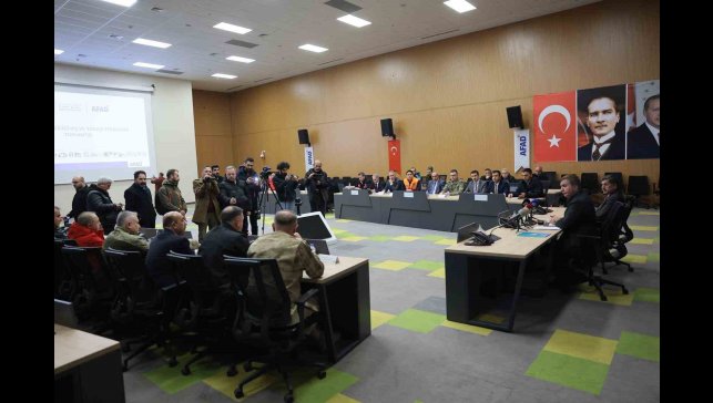 Erzincan'da kış ve yılbaşı tedbirleri masaya yatırıldı