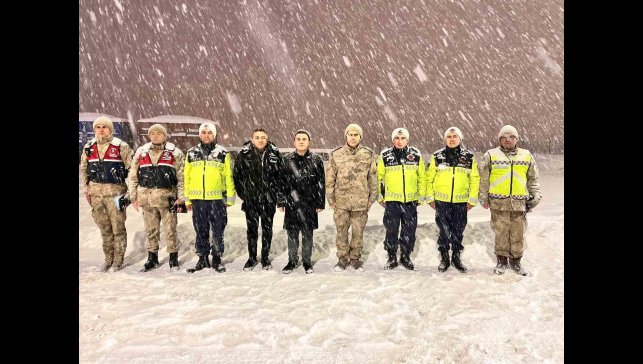 Patnos'ta güvenlik güçlerine yeni yıl ziyareti