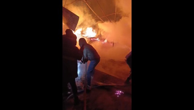 Hizan'da dipçik üretim atölyesinde yangın