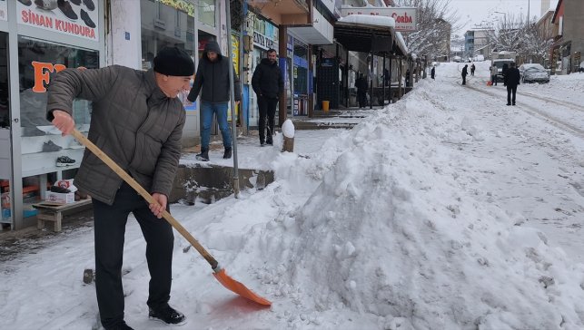 Solhan'da kar yağışı etkili oldu