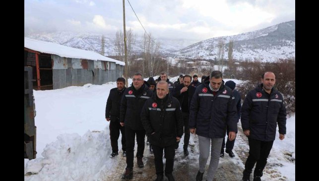 Vali Hatipoğlu, karla mücadele çalışmalarını inceledi