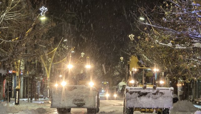 Bingöl'de kar yağışı etkisini sürdürüyor
