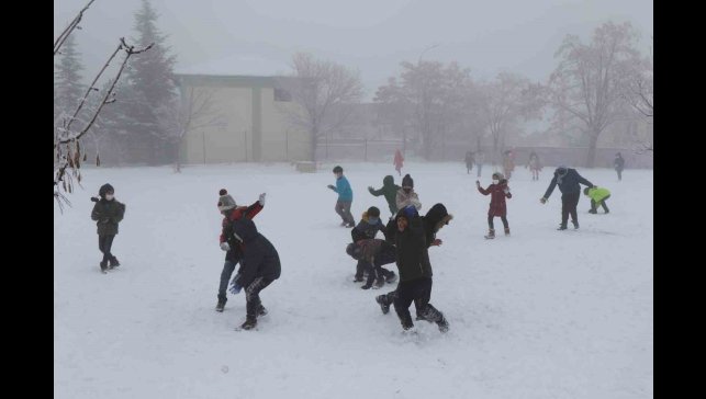 Erzincan'da eğitime bir gün ara verildi