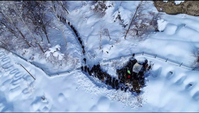 Van'da çığ felaketinde hayatını kaybeden kadın son yolculuğuna uğurlandı
