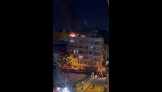 Elazığ'da teras katında yangın