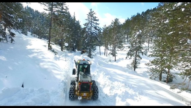 Erzincan'da 125 köy yolu ulaşıma kapandı